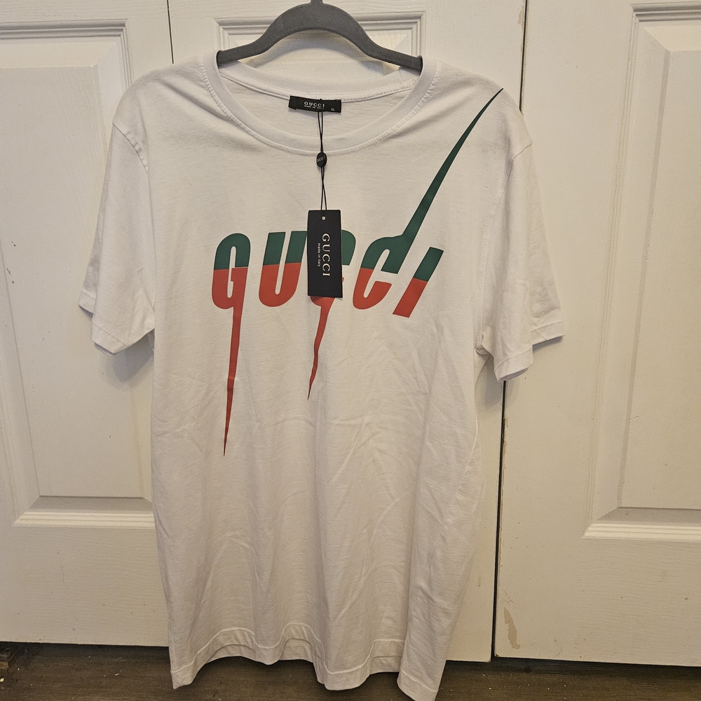 Gucci White Tee with Red and Green Logo - Picture 2 of 3